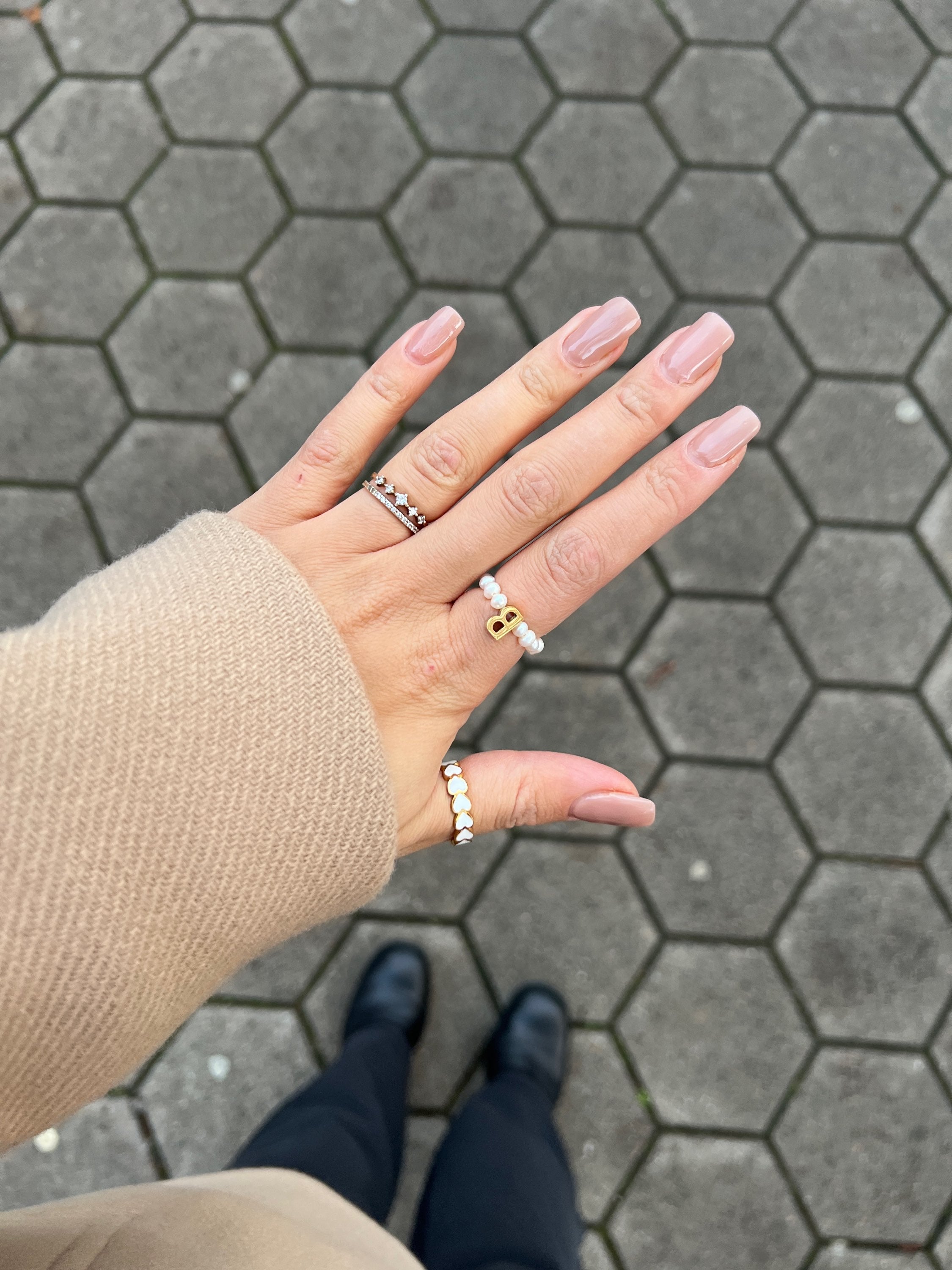 letter pearl - ring image 3