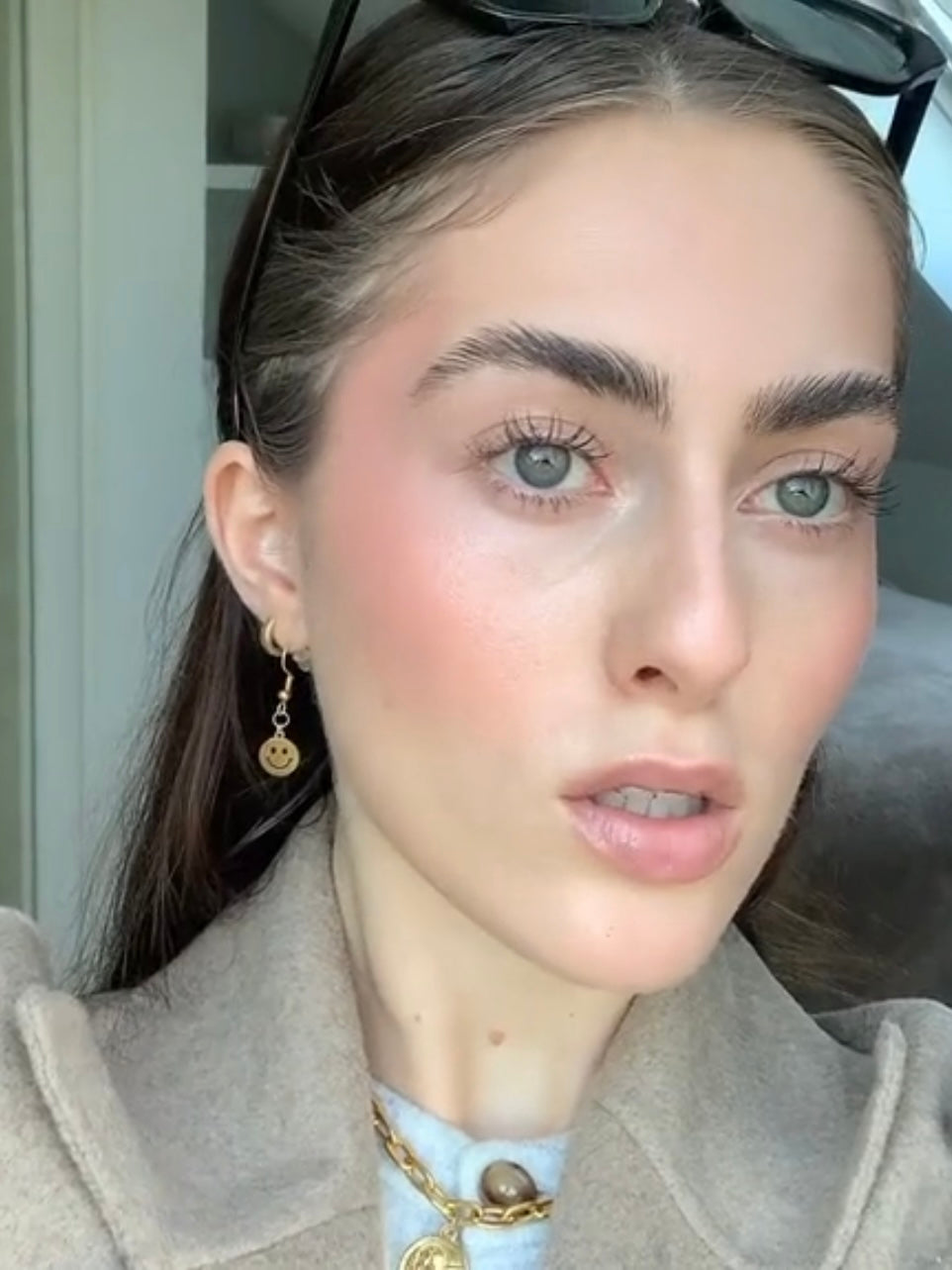 smile - earrings image 1