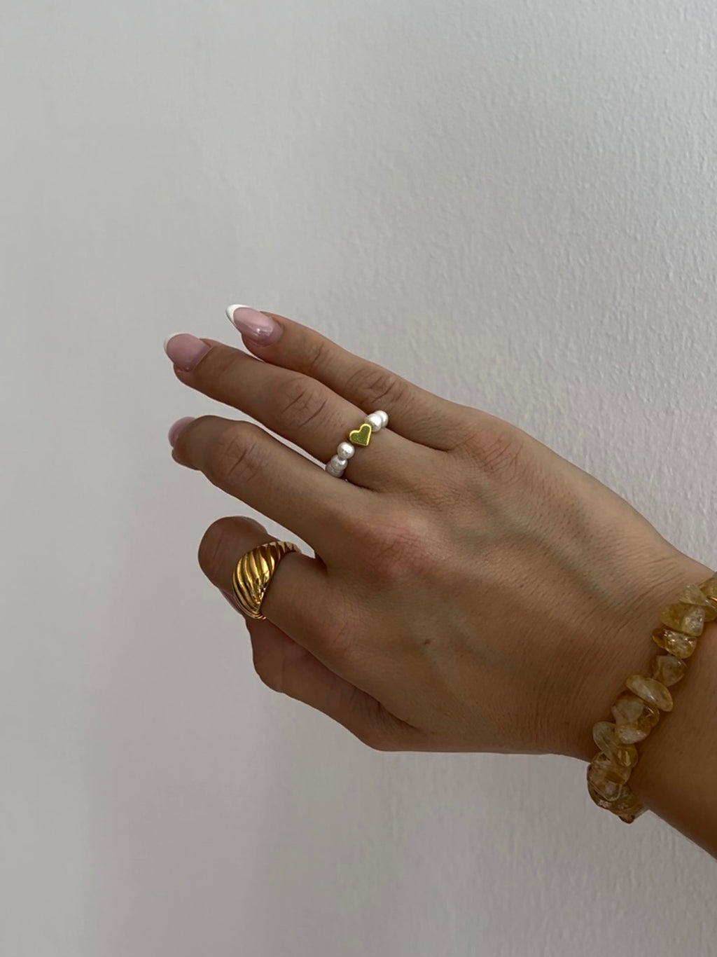 heart pearl - ring image 1