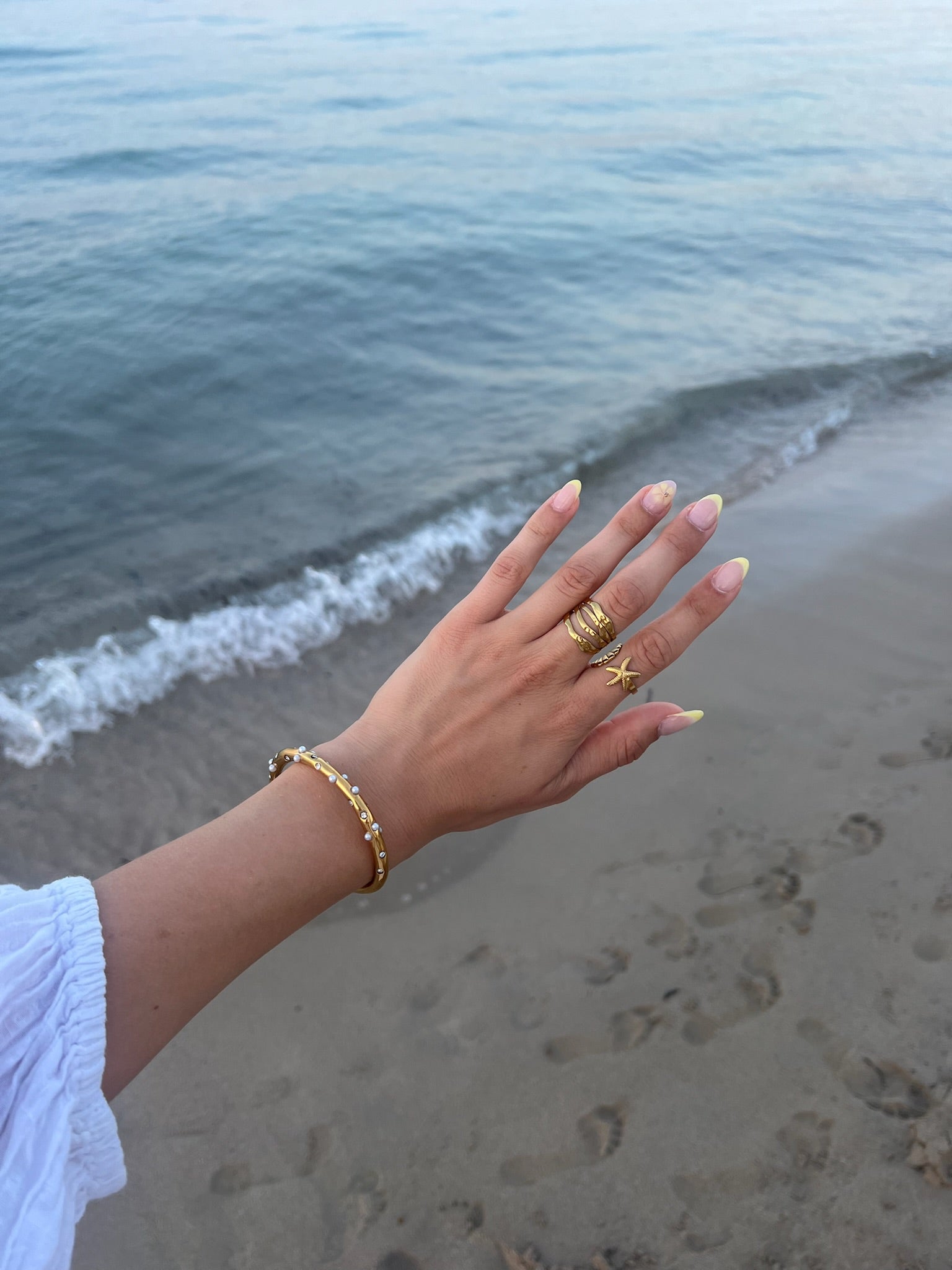 arielle - bracelet image 1