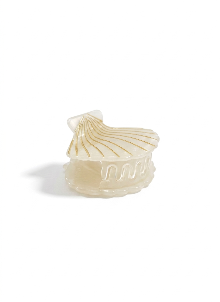 shell - hair clip