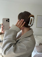 claire - hair clip image 1