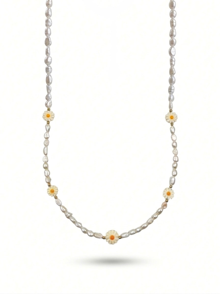 daisy pearl - necklace