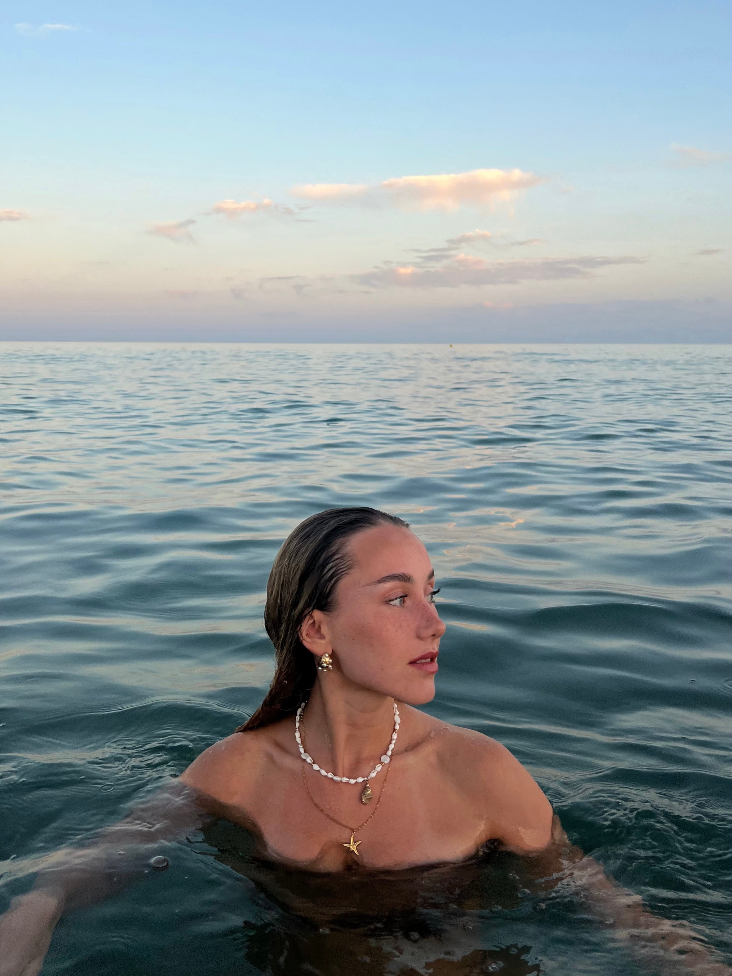 cleo - necklace image 3