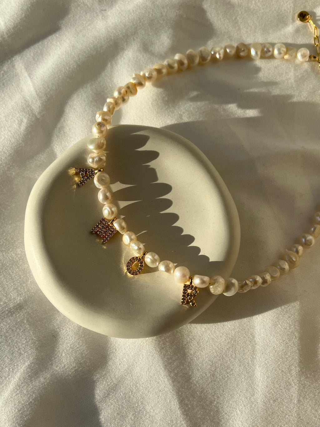 amor - necklace image 1